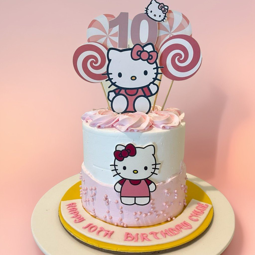 Hello Kitty Cake