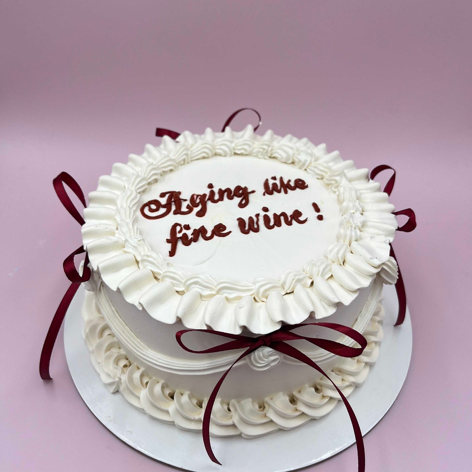 Red Ribbon Round Cake