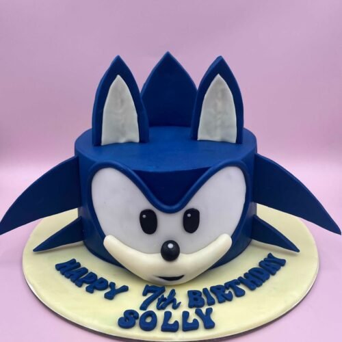 Sonic Shape Theme Cake