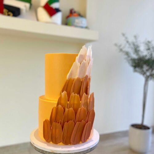 Elegant 2 Layer Design Cake