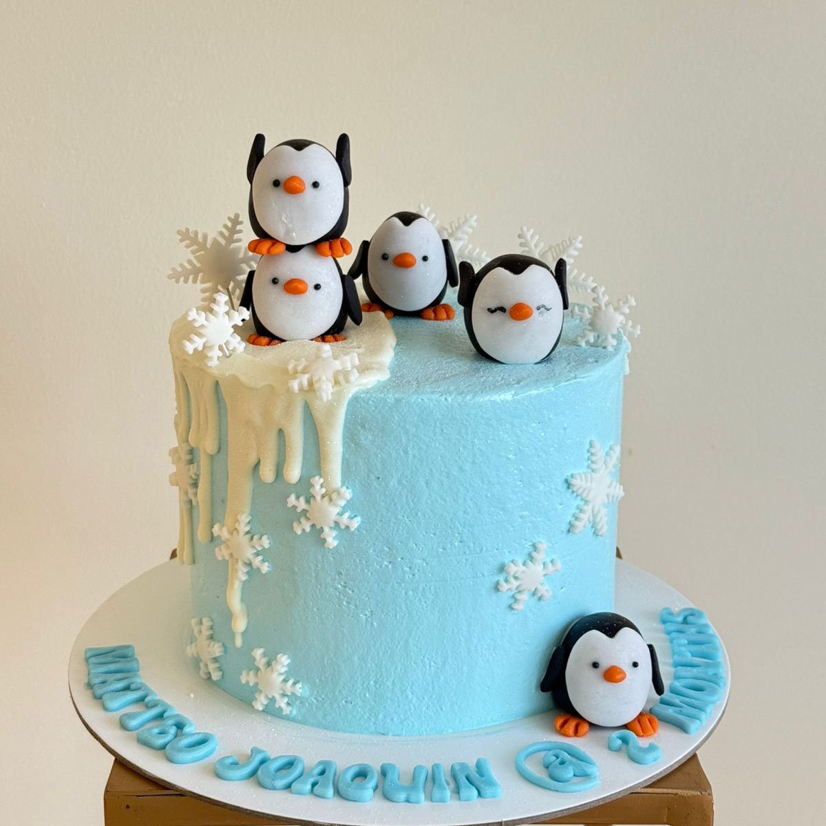 Cute Penguins Theme Cake