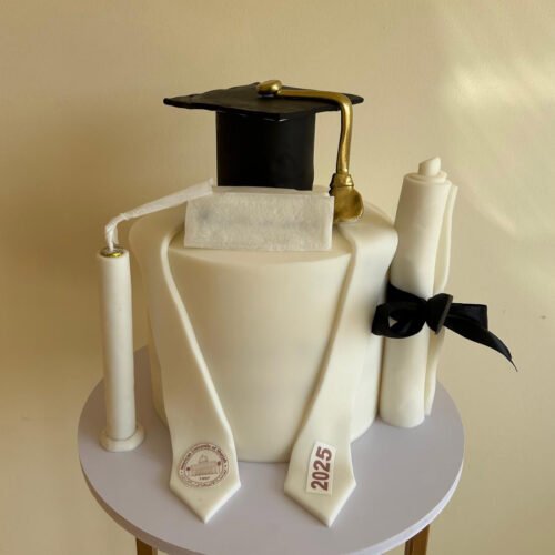 Happy Graduation Theme 4 Cake
