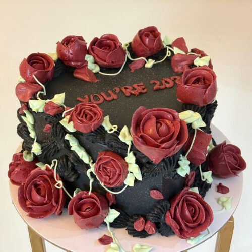 Red Roses Theme Cream Cake